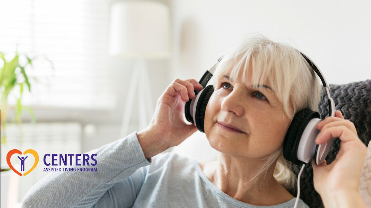 Music Therapy Sessions: Benefits for Senior Wellness 2 Women listening to music